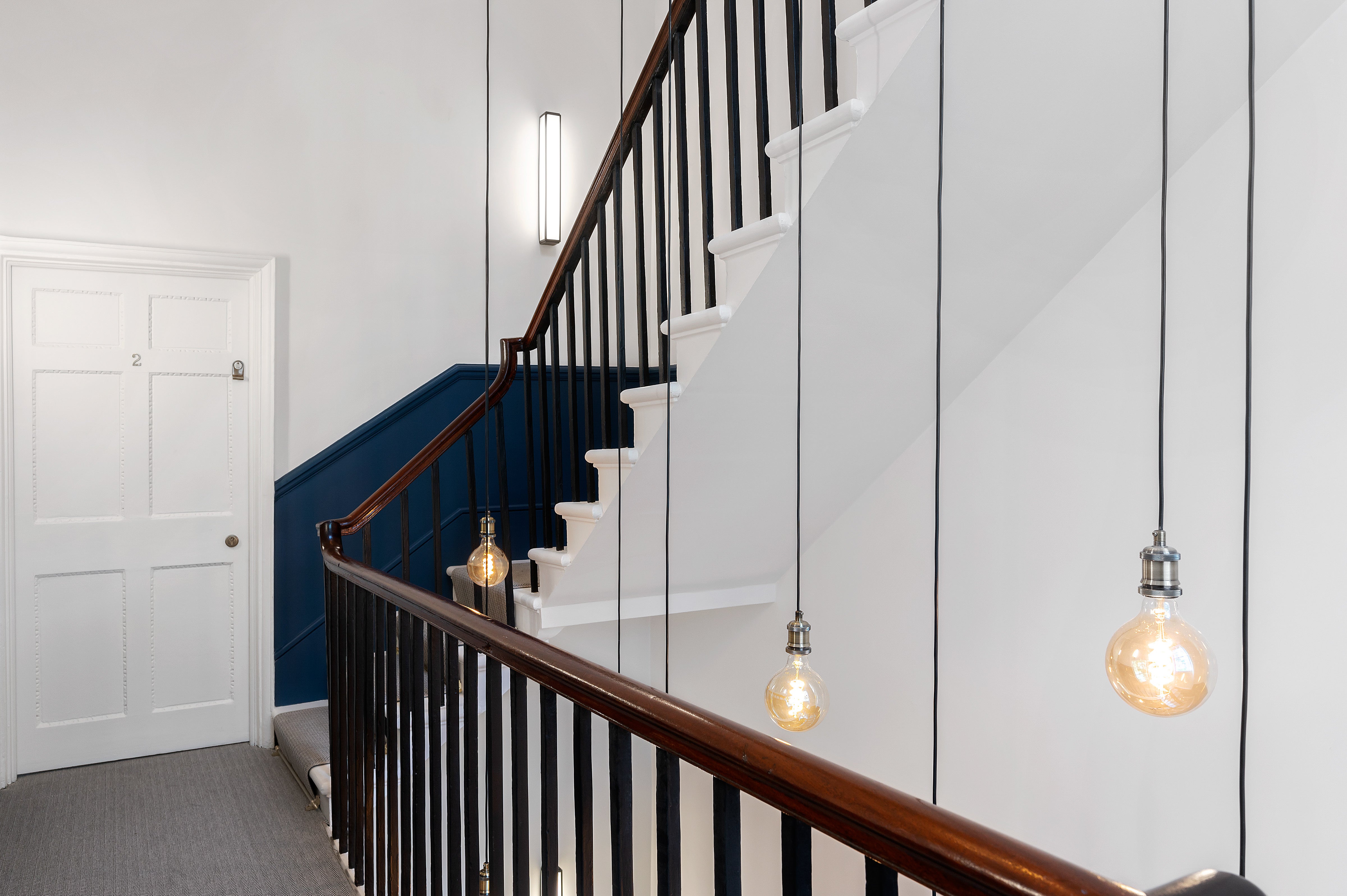 Flat Russells Crescent in Reigate and Banstead