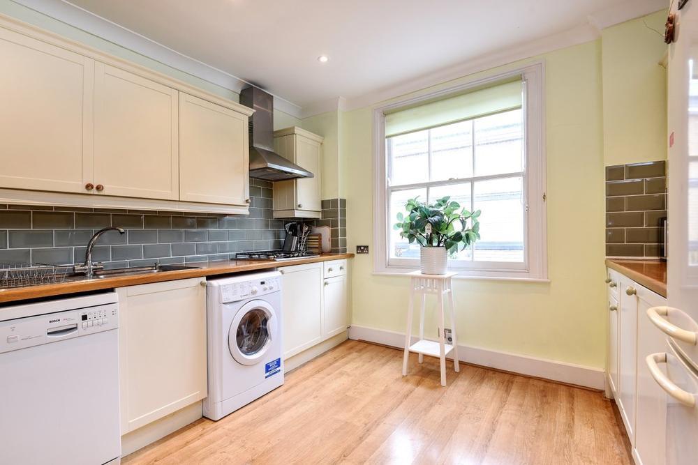 Flat Baker Street in City of Westminster