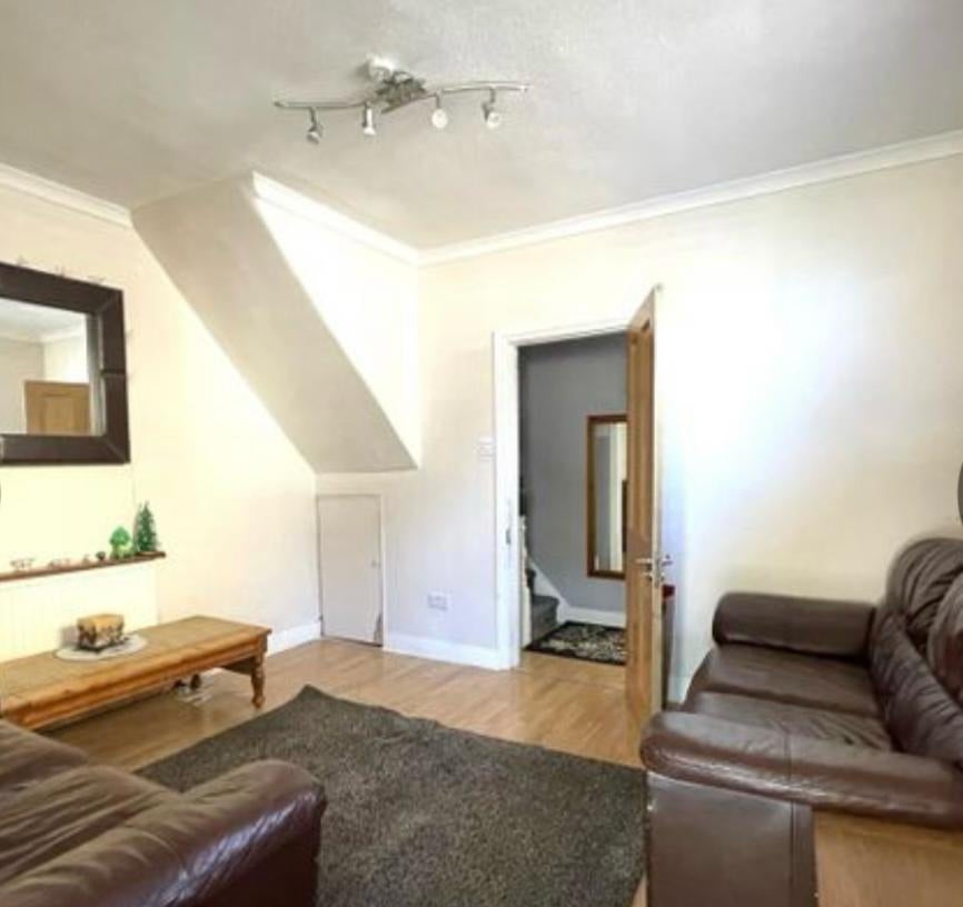 Room Tachbrook Road in Greater London