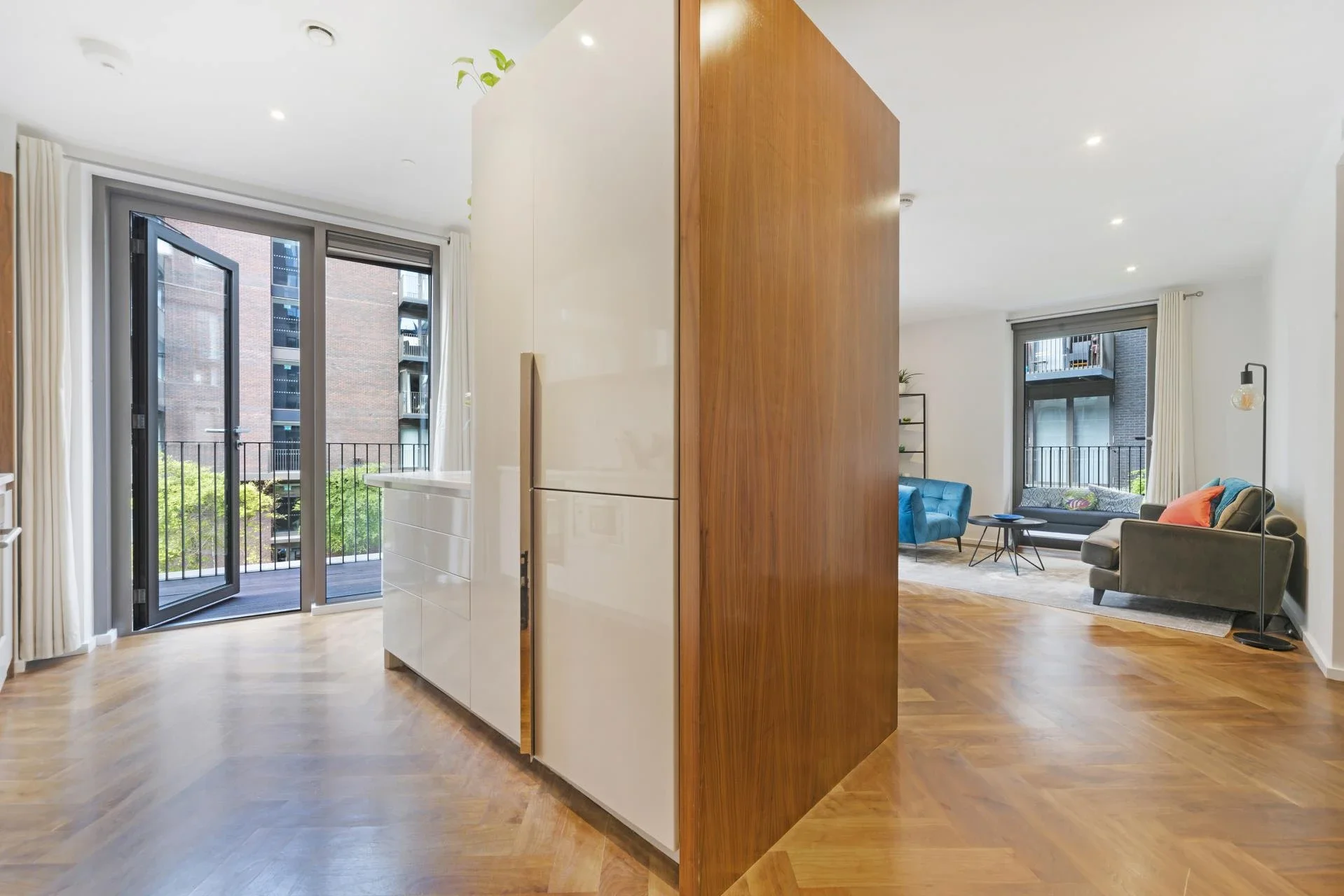 Flat New Union Square in Greater London