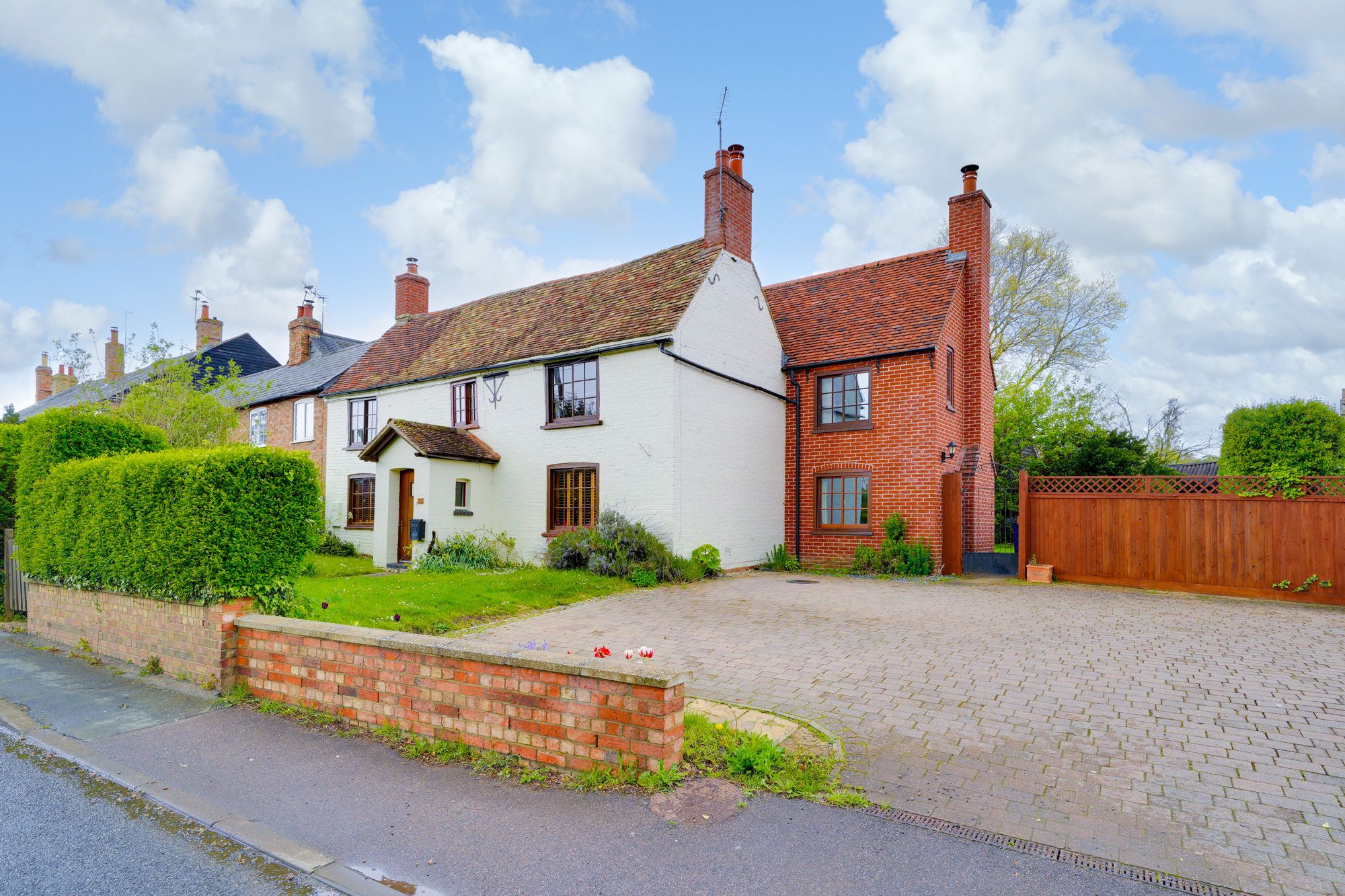 House High Street in Huntingdonshire