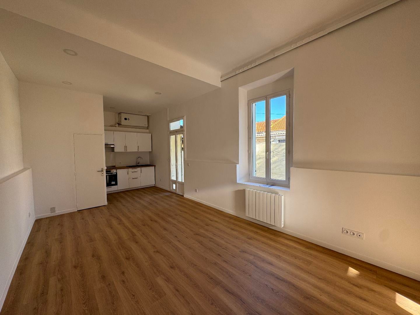 Flat Boulevard Saccoman in Marseille