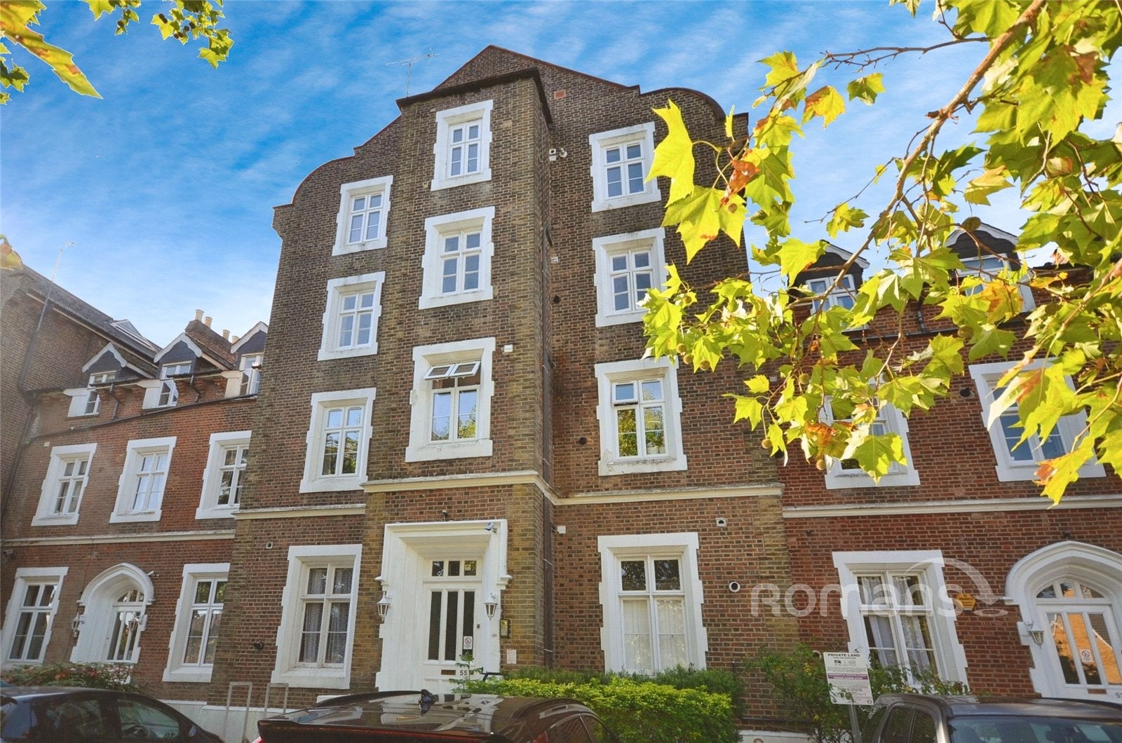 Flat Upton Park in Slough