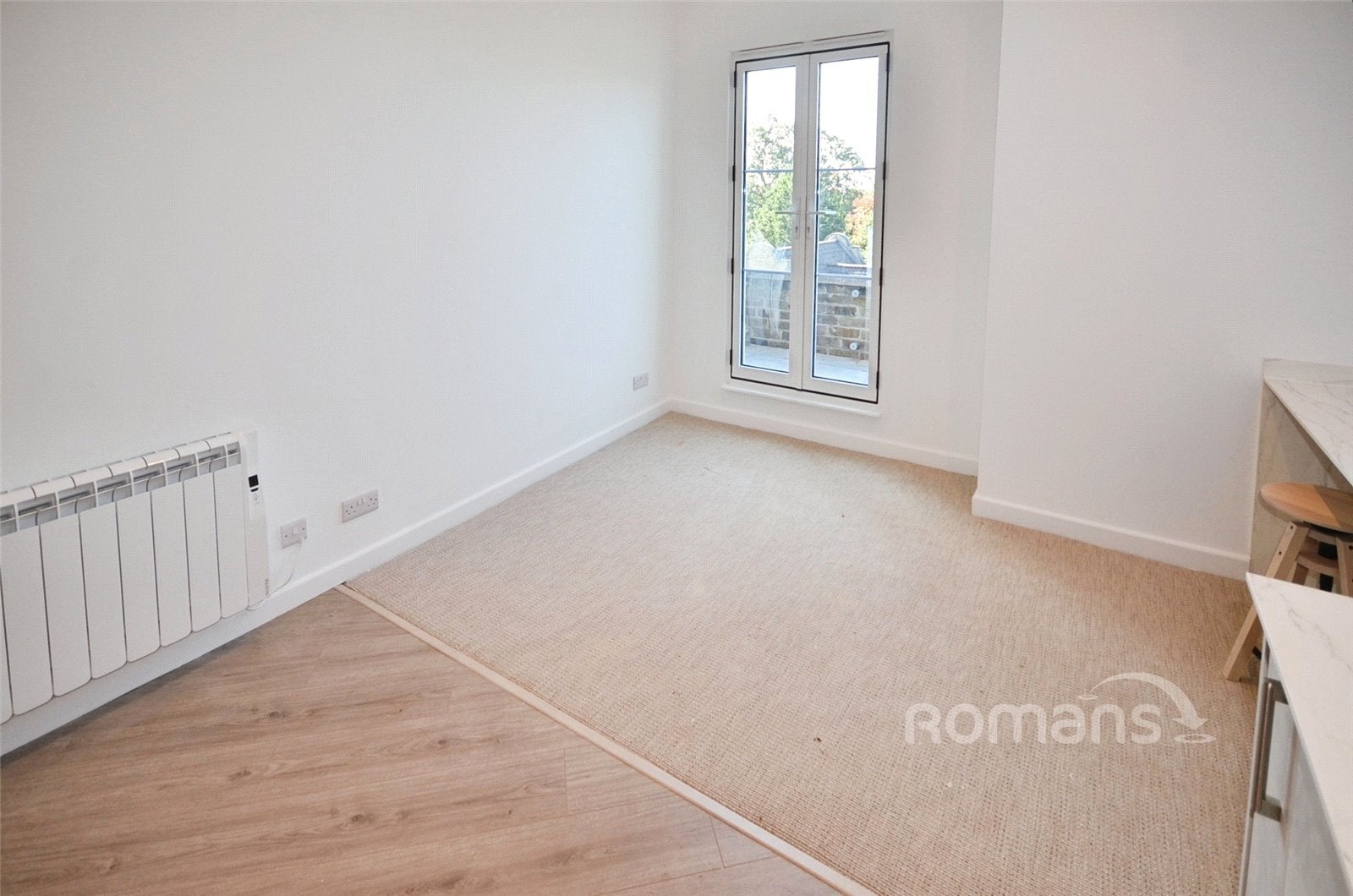 Flat Upton Park in Slough