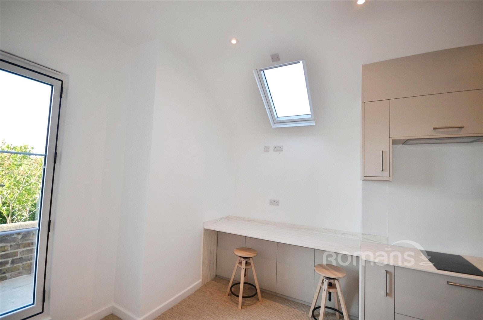 Flat Upton Park in Slough