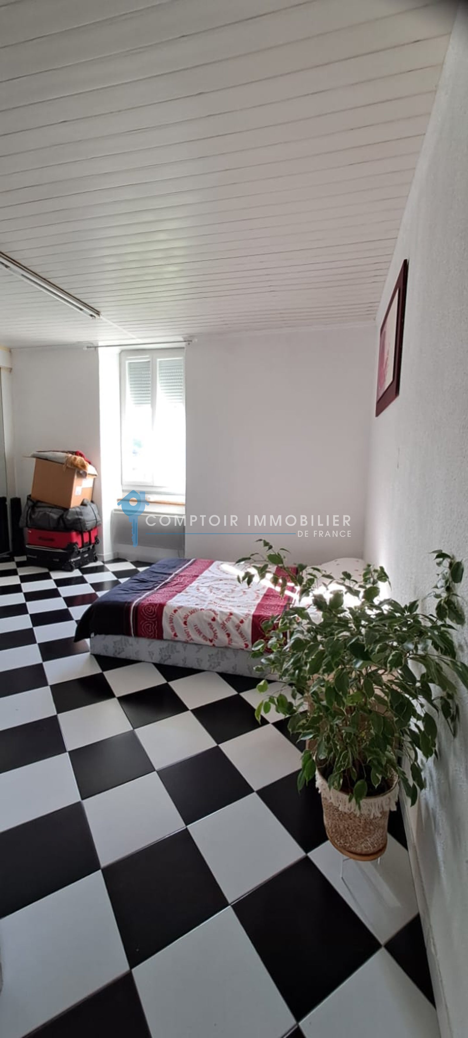 Flat Rue Ampère in Alès