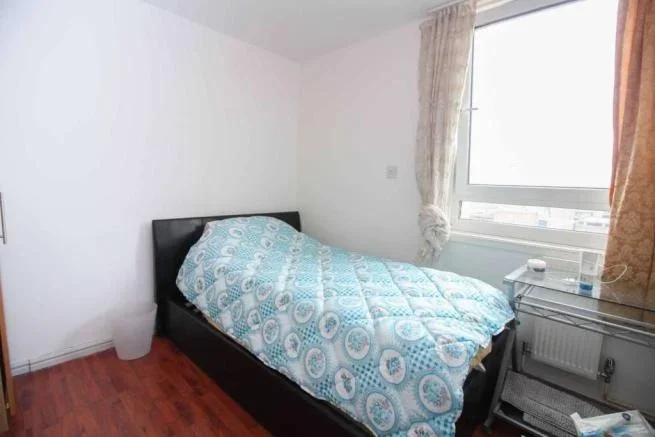 Flat Lollard Street in Greater London