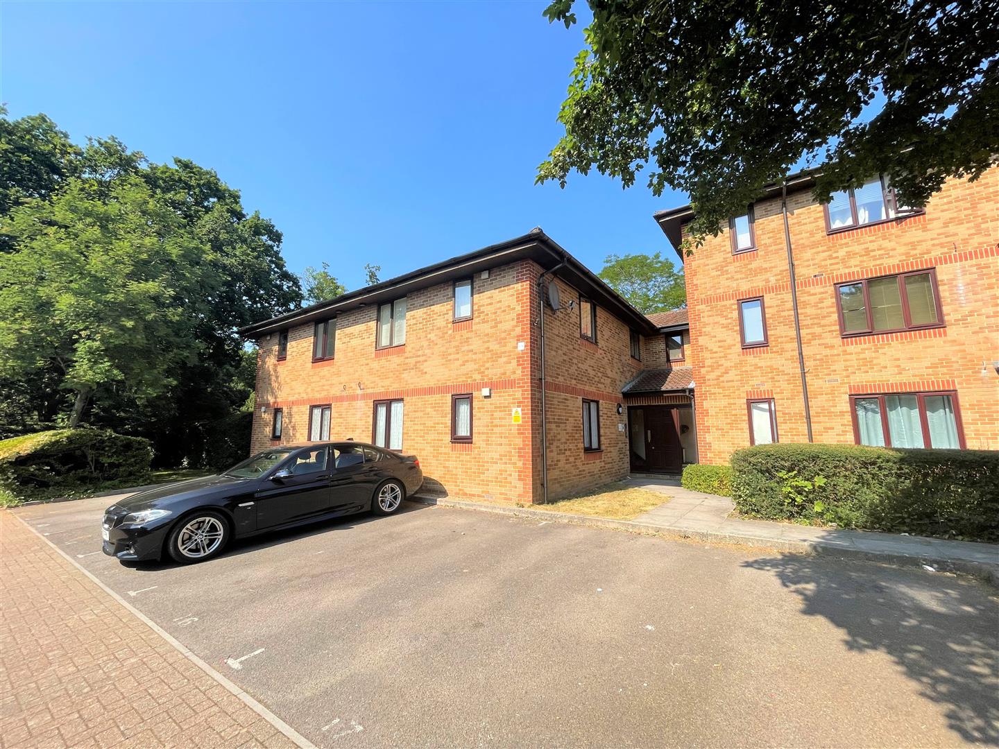 Flat Kern Close in Southampton
