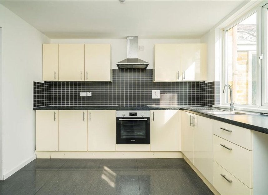 House Redcastle Close in Greater London