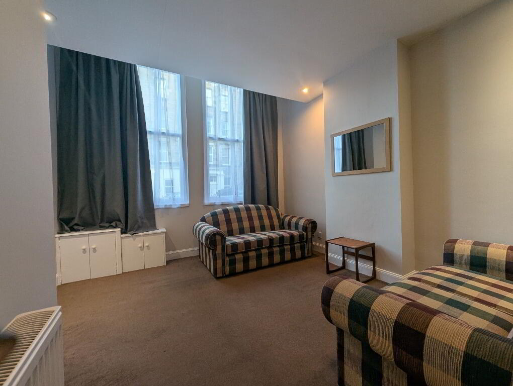 Flat New Mart Road in City of Edinburgh