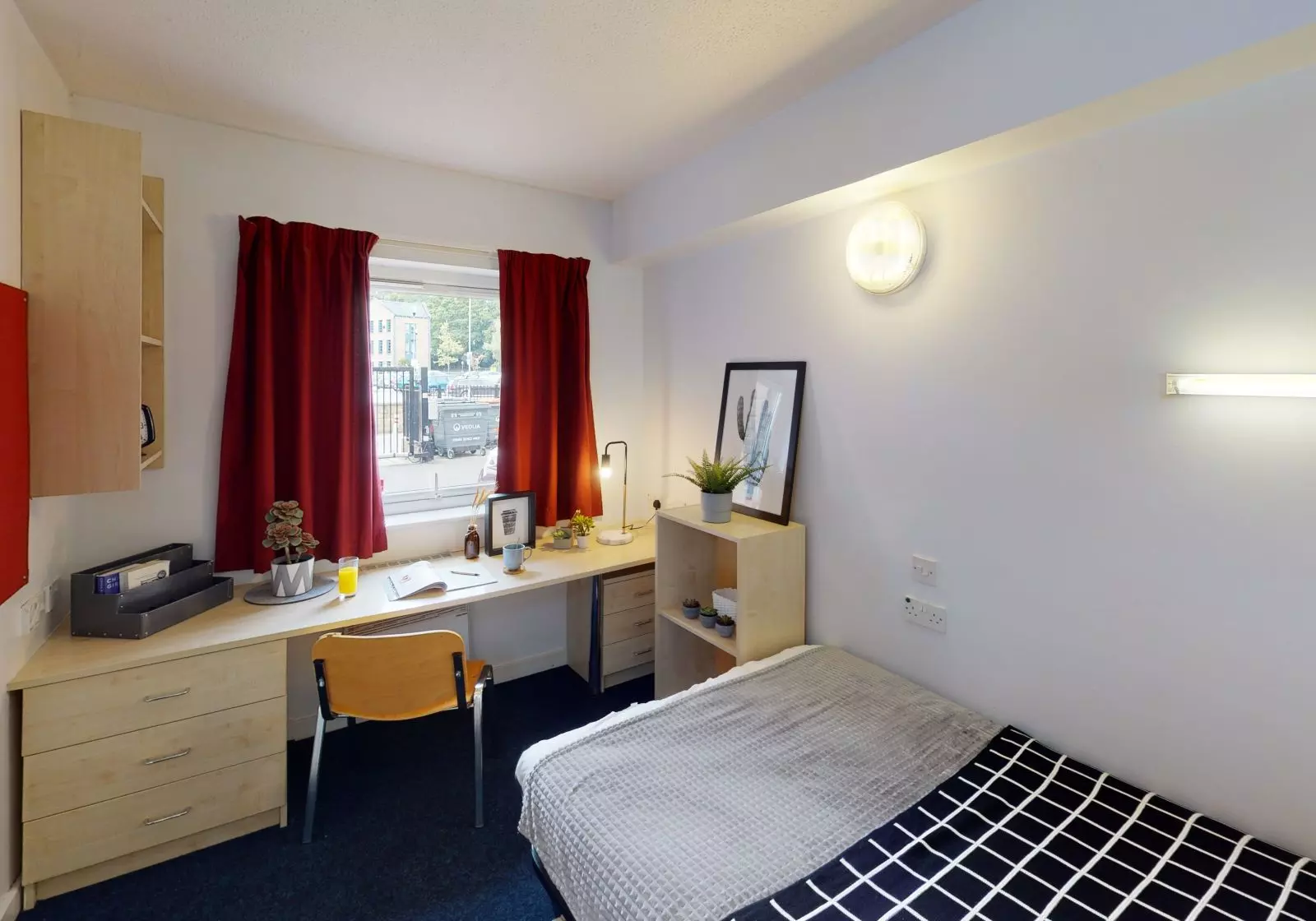 Room Crowther Street in Kirklees