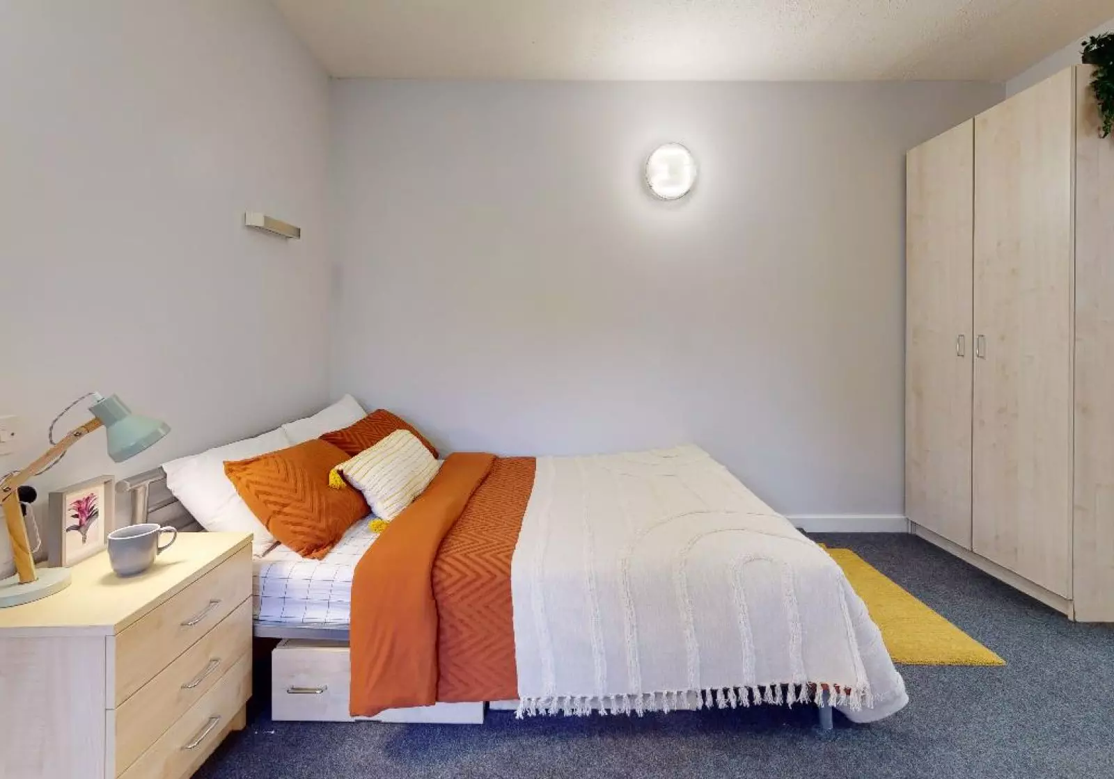 Room Crowther Street in Kirklees