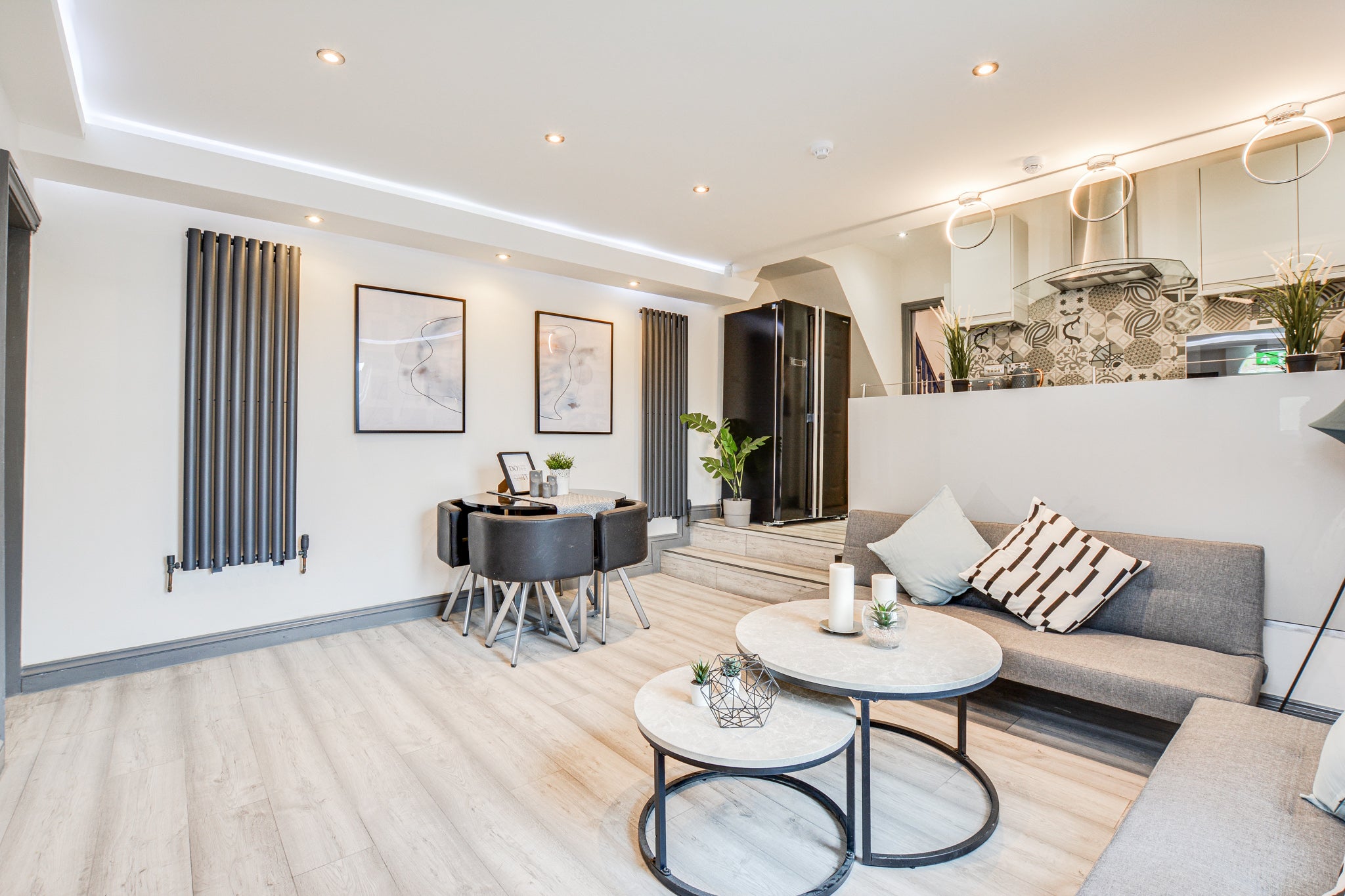 Room Wilmslow Road in Manchester