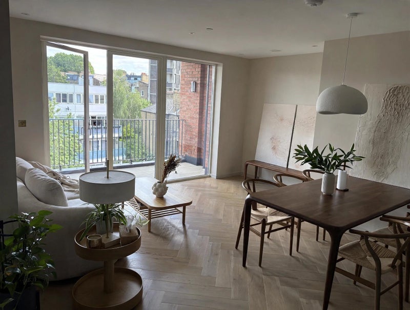Room Highgate Road in Greater London