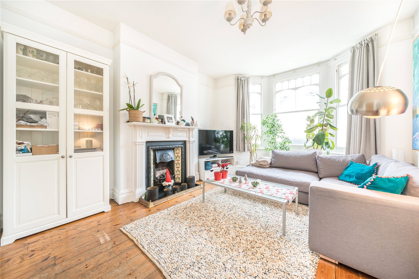 Flat Bowood Road in Greater London