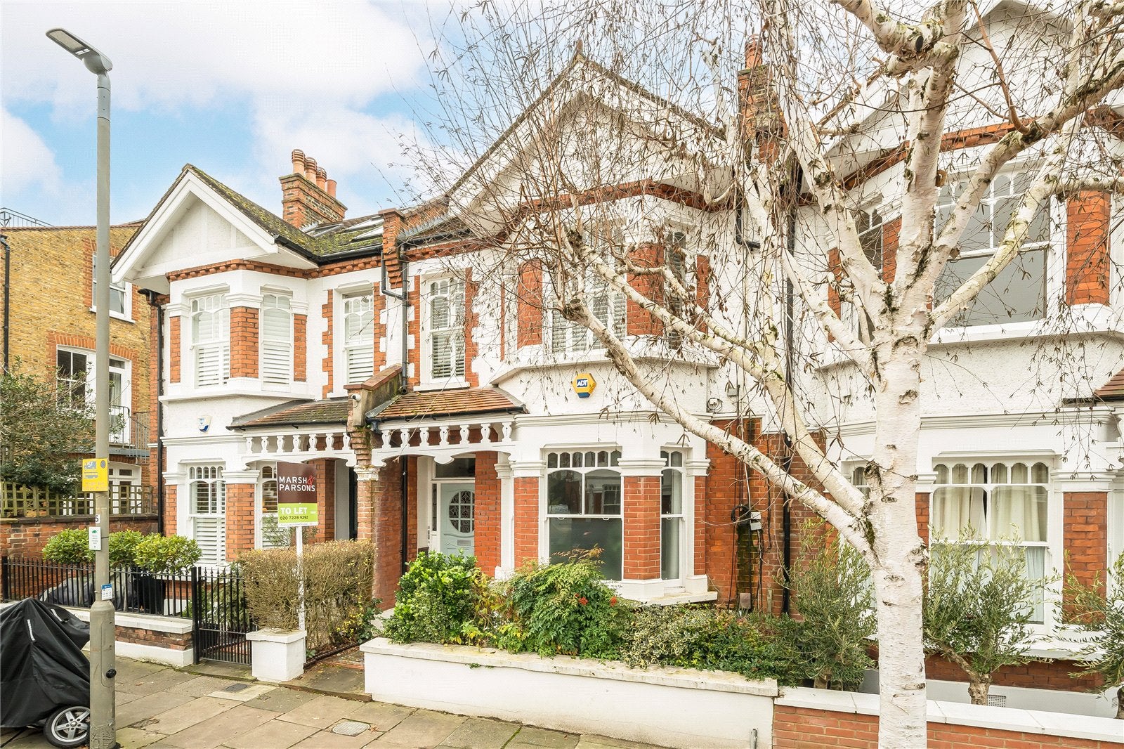 Flat Bowood Road in Greater London
