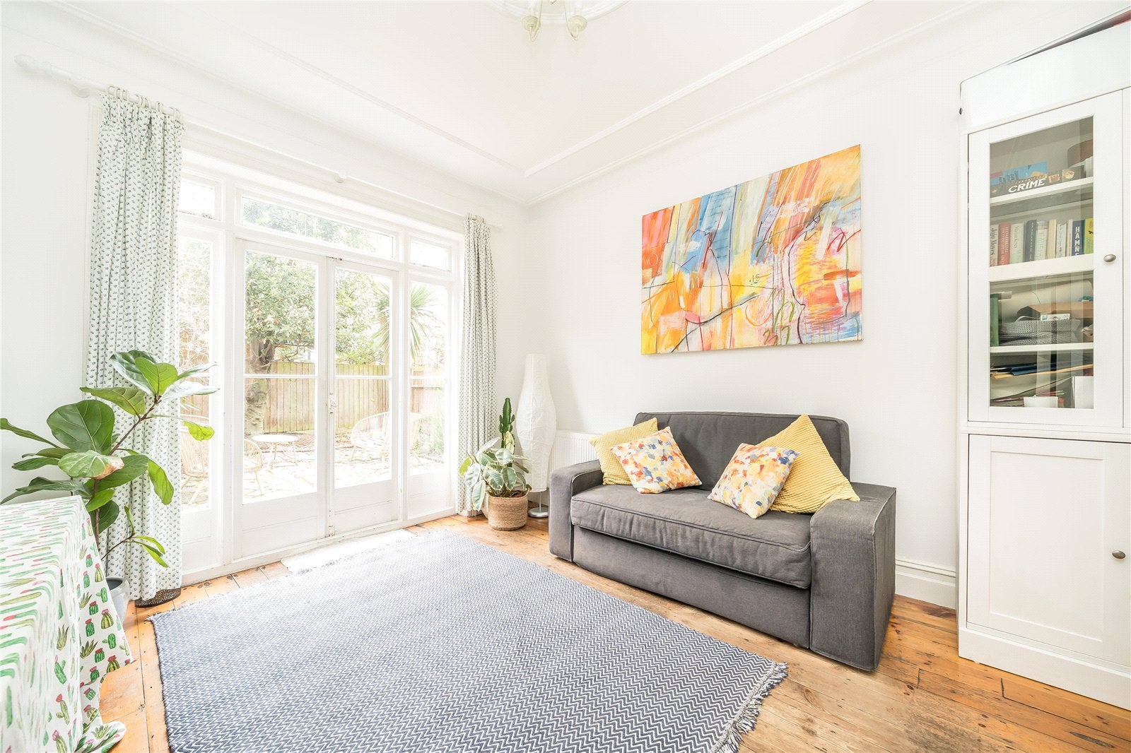 Flat Bowood Road in Greater London