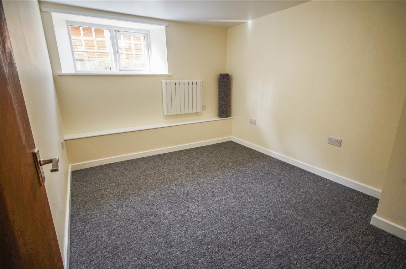 Flat Uley Road in Dursley