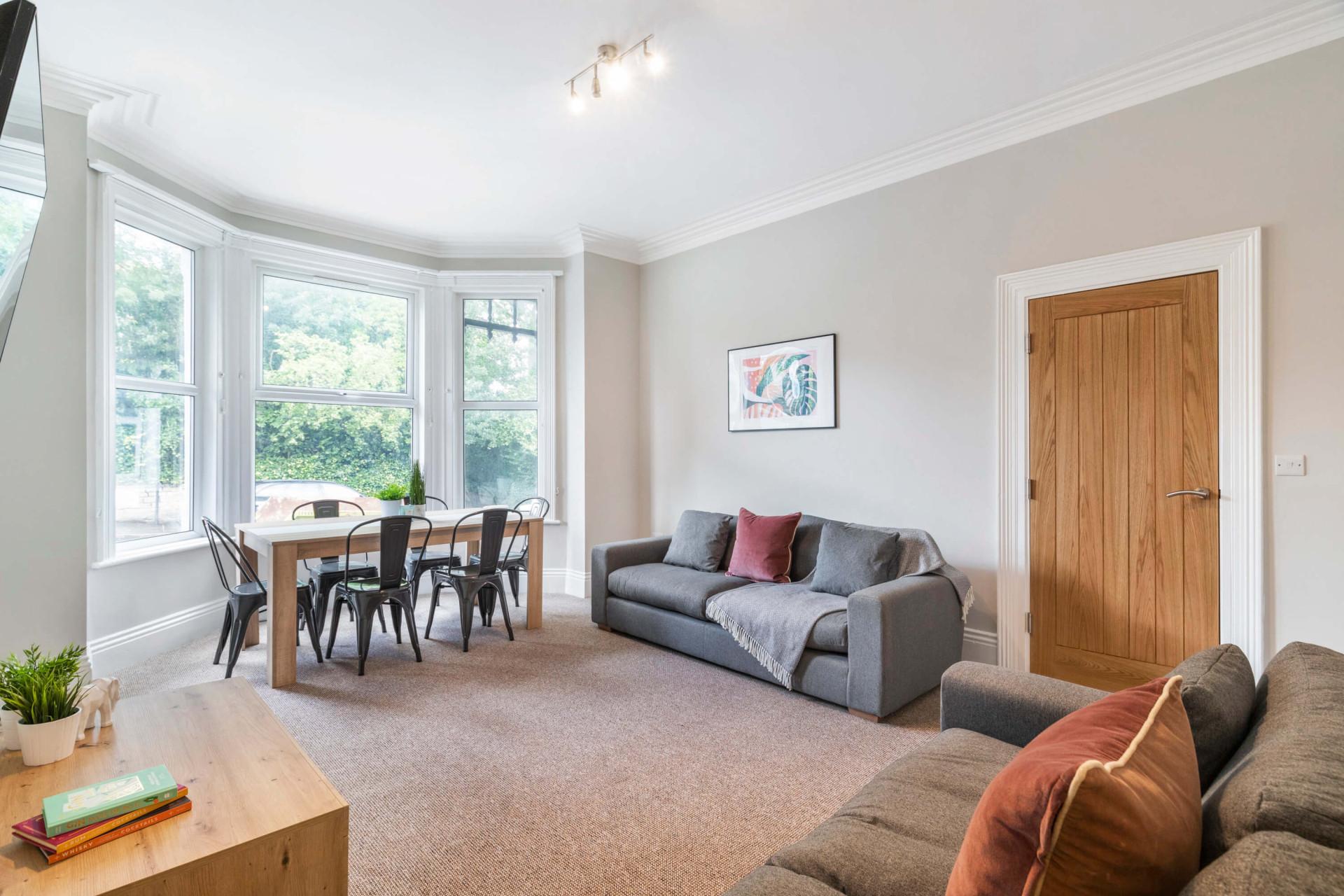 Flat Delph Lane in Leeds