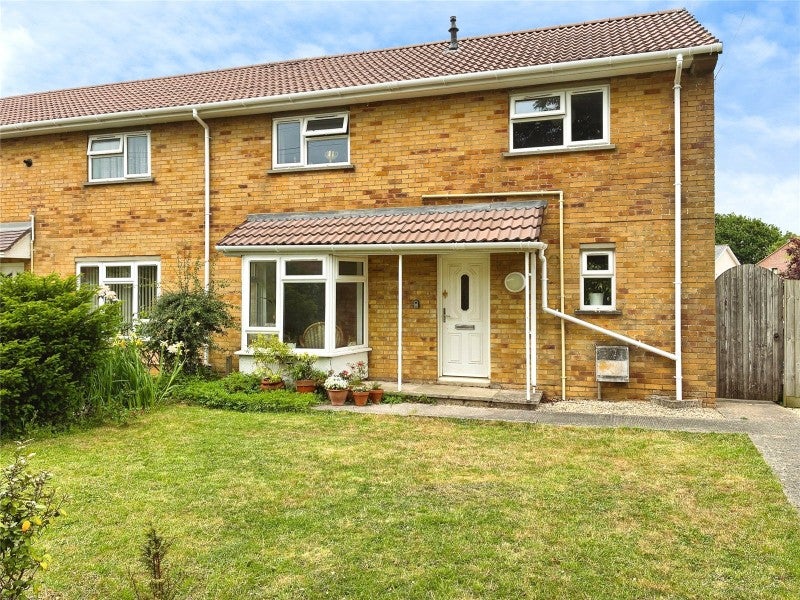 House Sycamore Grove in Trowbridge