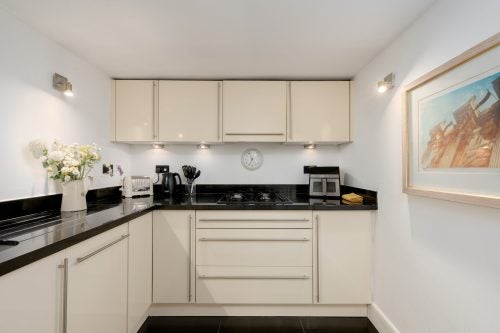 Flat Dundas Street in City of Edinburgh