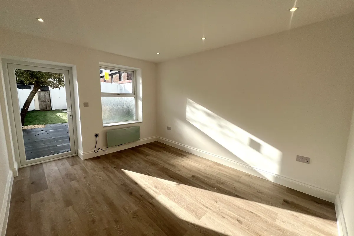 Flat Kildare Court in Weymouth
