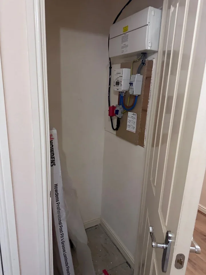 Flat Coopers Rise in High Wycombe Community Board