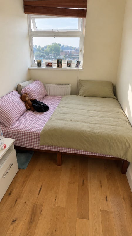 Room Stables Way in Greater London