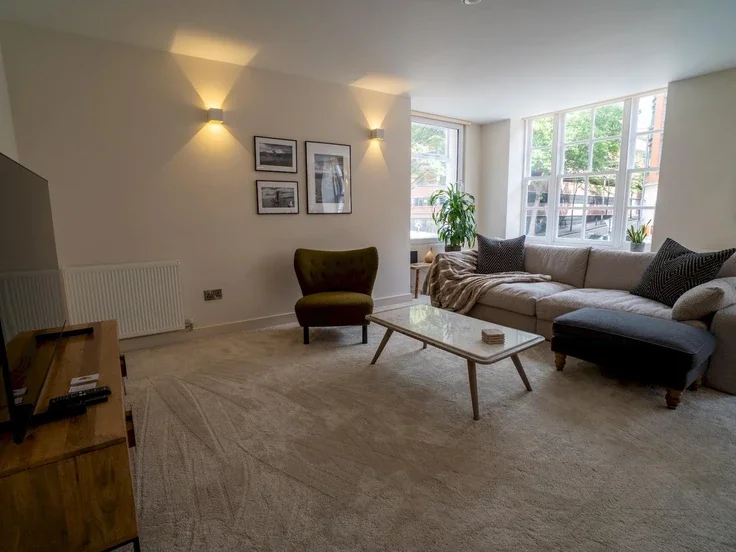 Flat Byard Lane in Nottingham