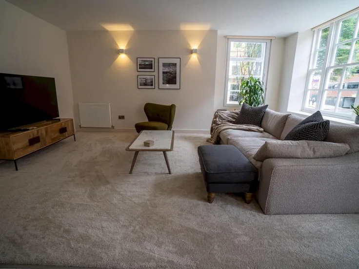 Flat Byard Lane in Nottingham