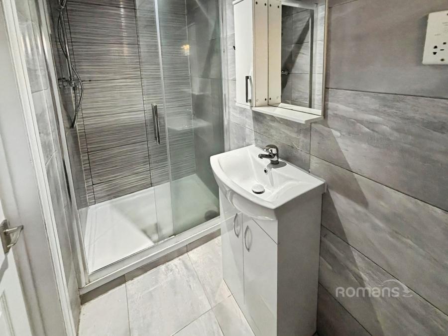 Room Earls Lane in Slough