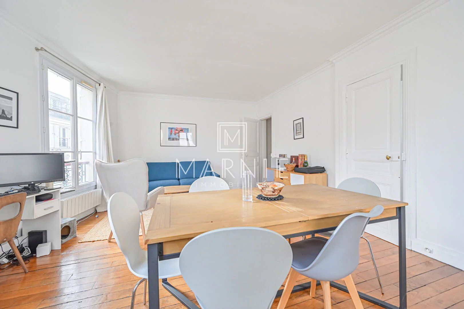 Flat Avenue de Suffren in Paris