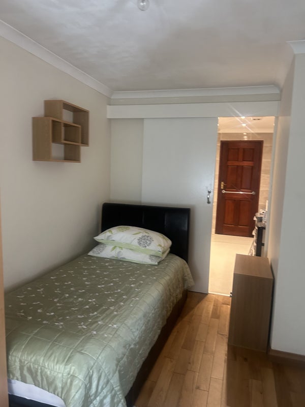 Room Three Bridges Road in Crawley