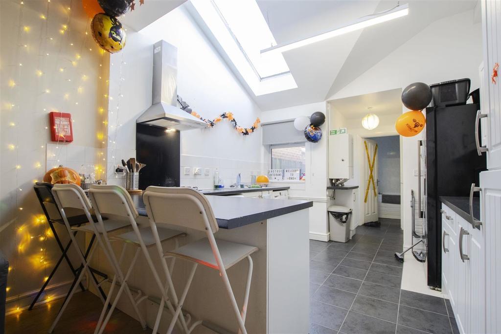 Flat Newton Grove in Birmingham