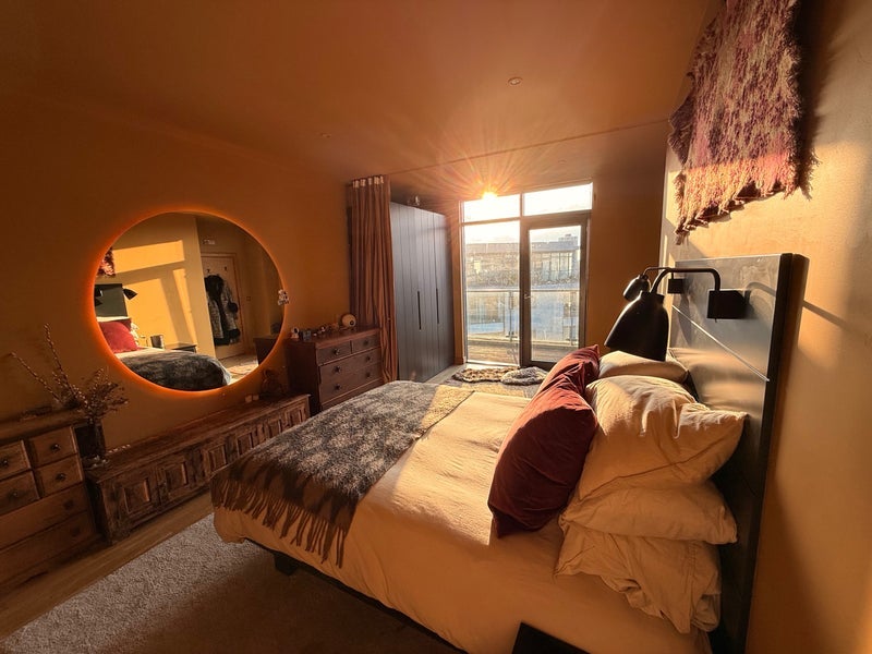 Room Wick Lane in Greater London