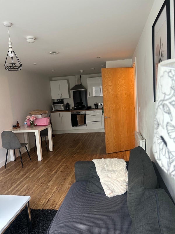 Room Pomona Strand in Trafford