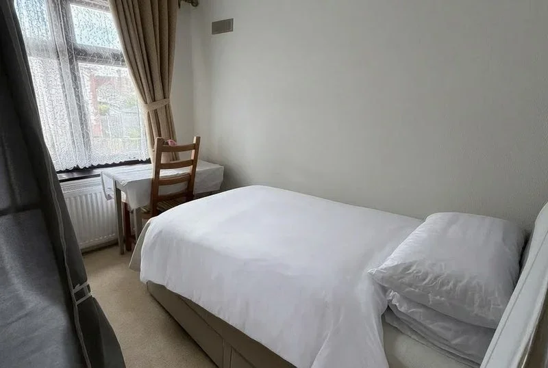 Room St Nicholas Avenue in Greater London