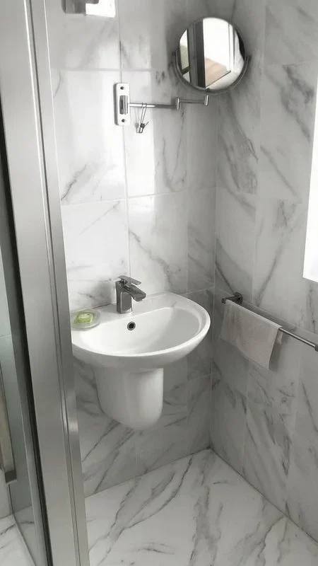 Room St Nicholas Avenue in Greater London