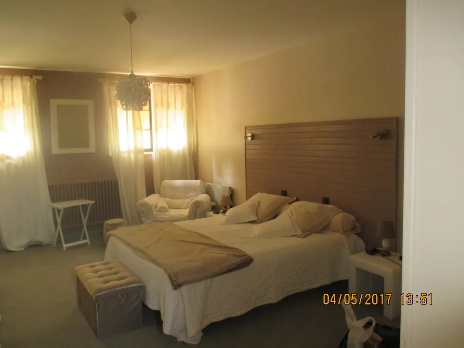 Room Rue du Loutrach in Moulis