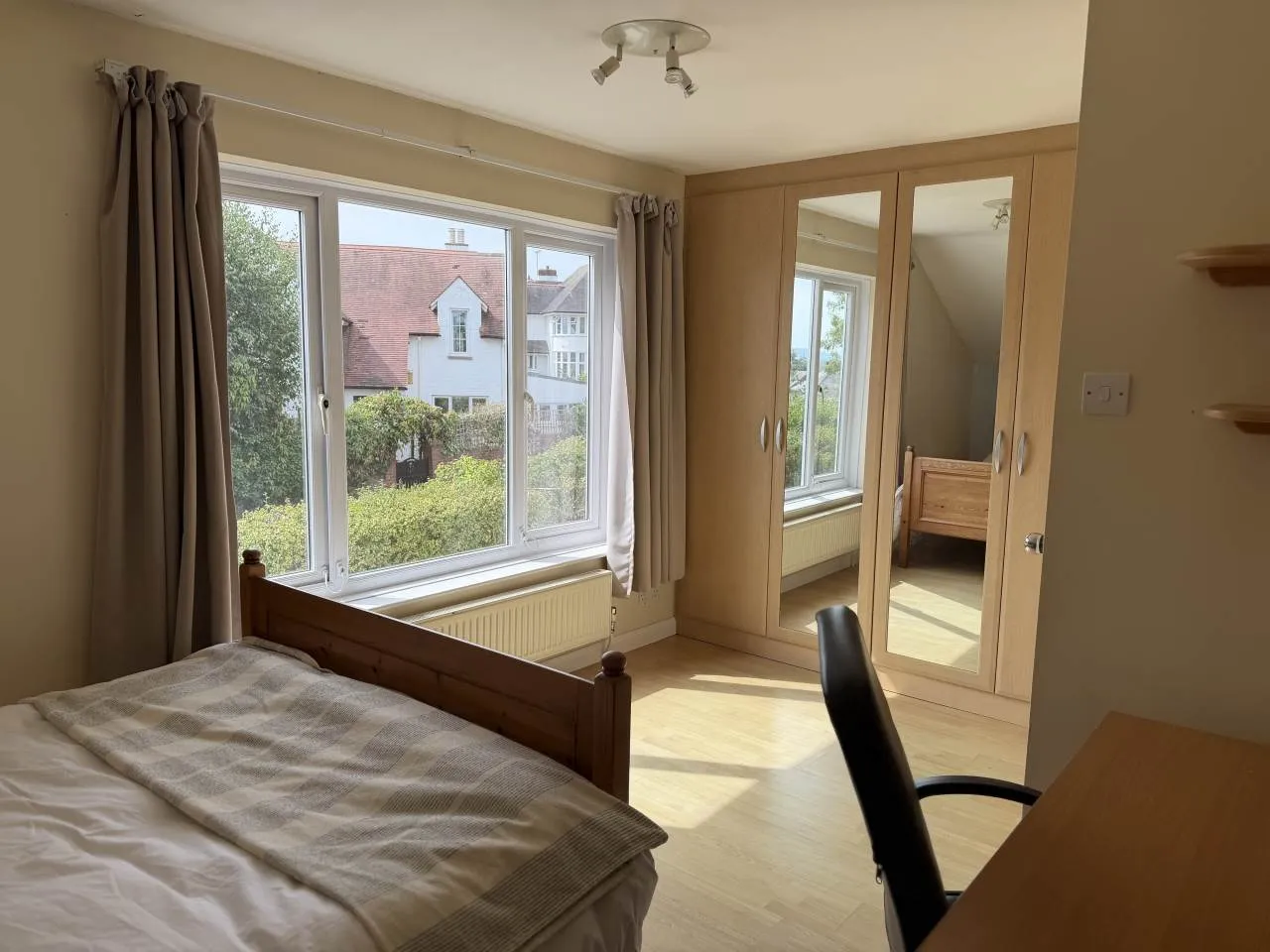 Flat Sylvan Road in Exeter