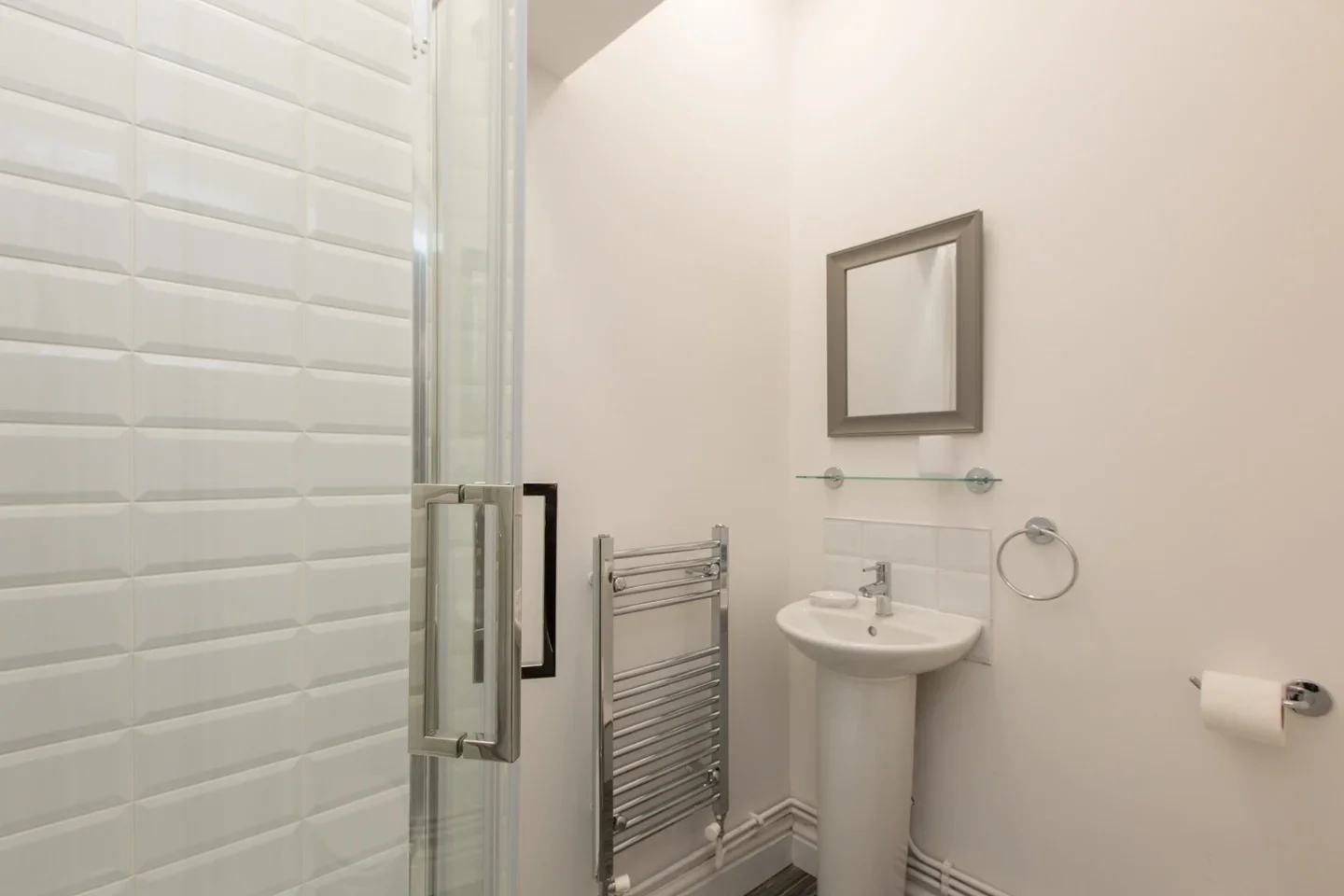 Room West Street in Crewe