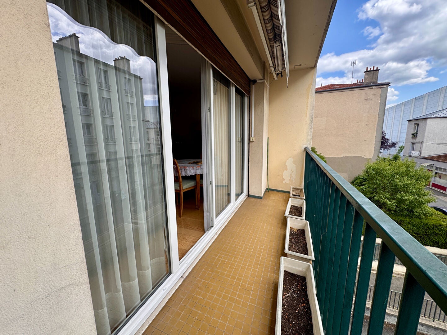 Flat Rue Jean-Jacques Rousseau in Fontenay-sous-Bois