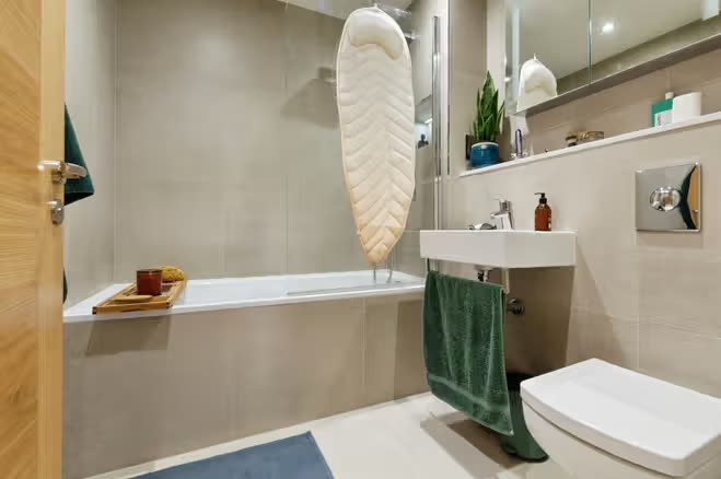 Room Haydn Avenue in Greater London
