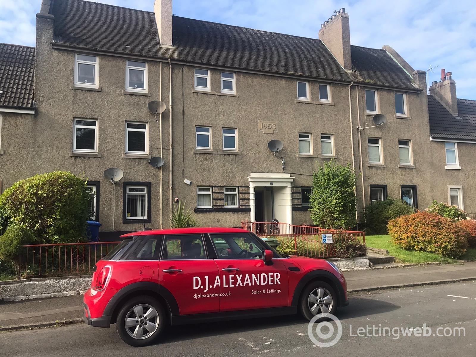 Flat Rowan Avenue in Renfrew