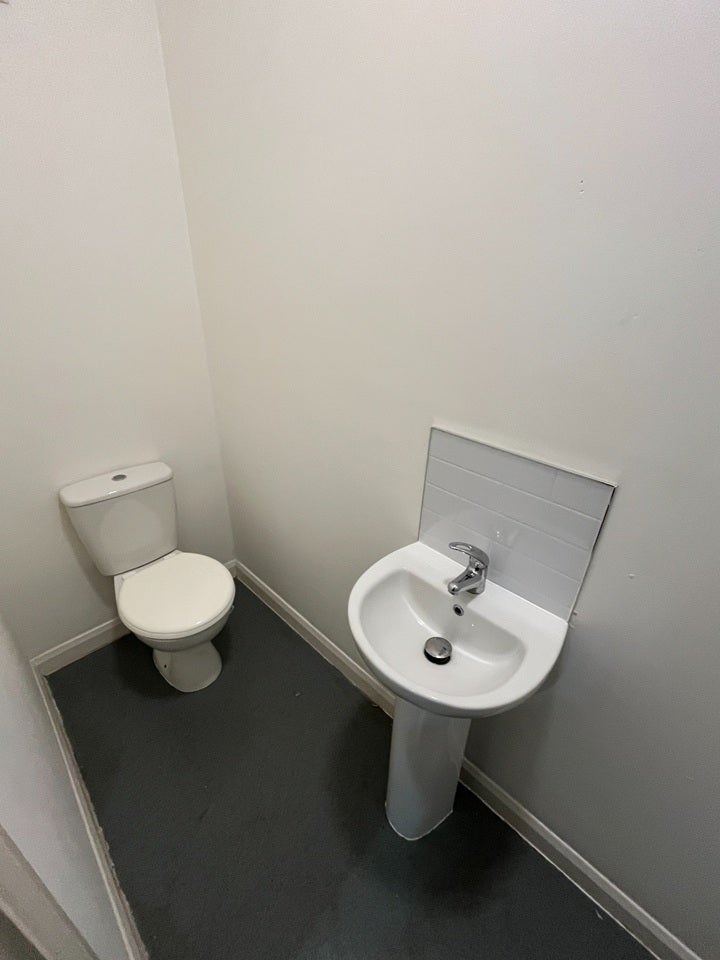 Room Rock Hill in Mansfield Woodhouse