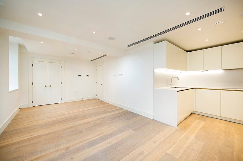 Flat Richmond Hill in Greater London