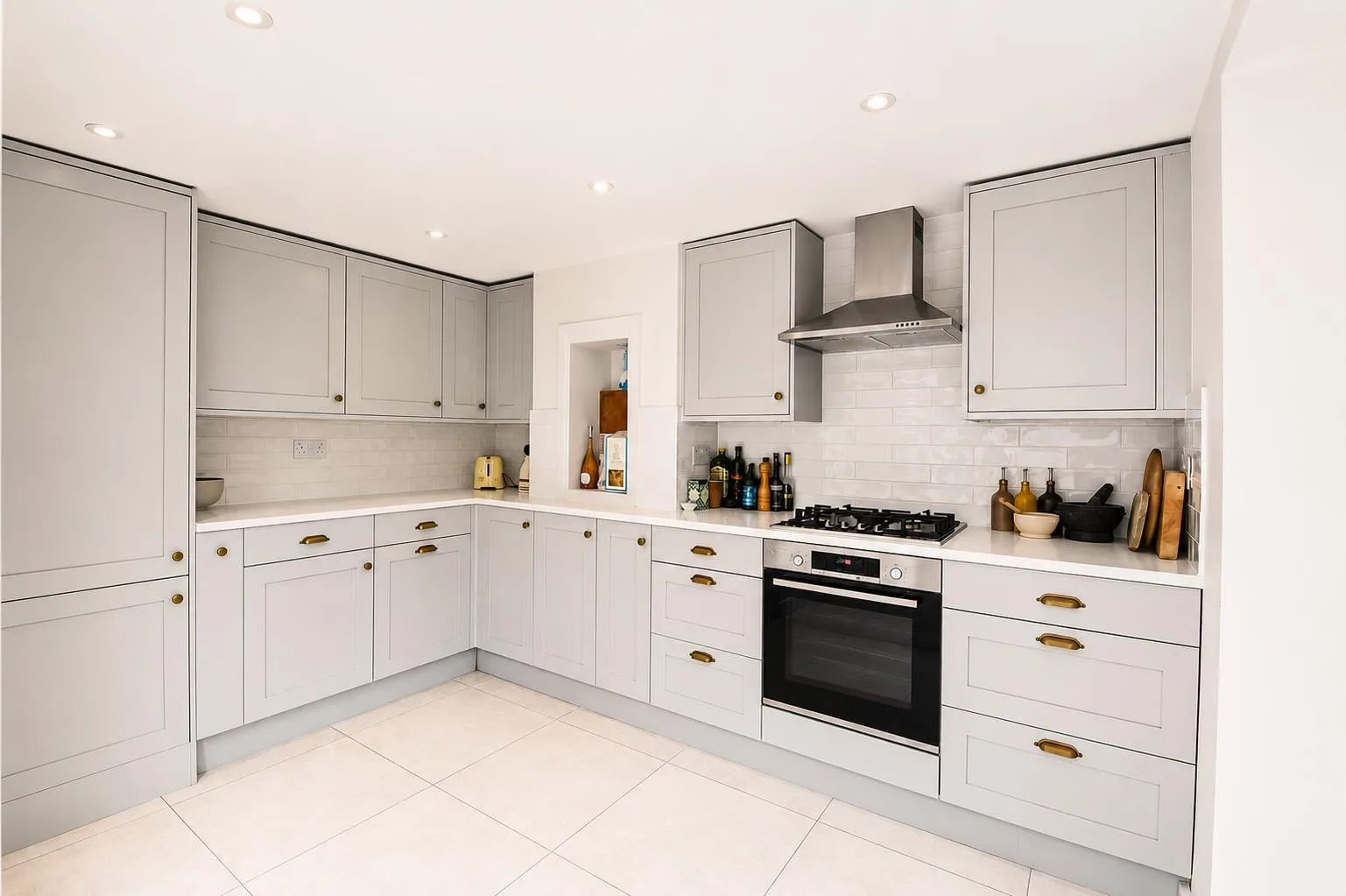 Flat Archway Street in Greater London
