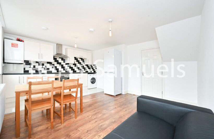 Flat Seyssel Street in Greater London
