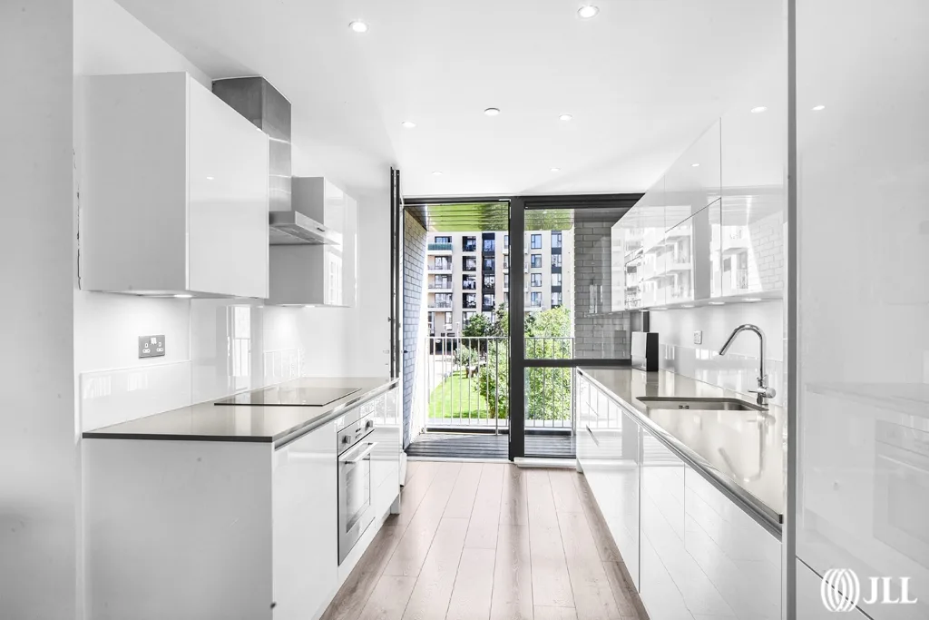Flat Forrester Way in Greater London