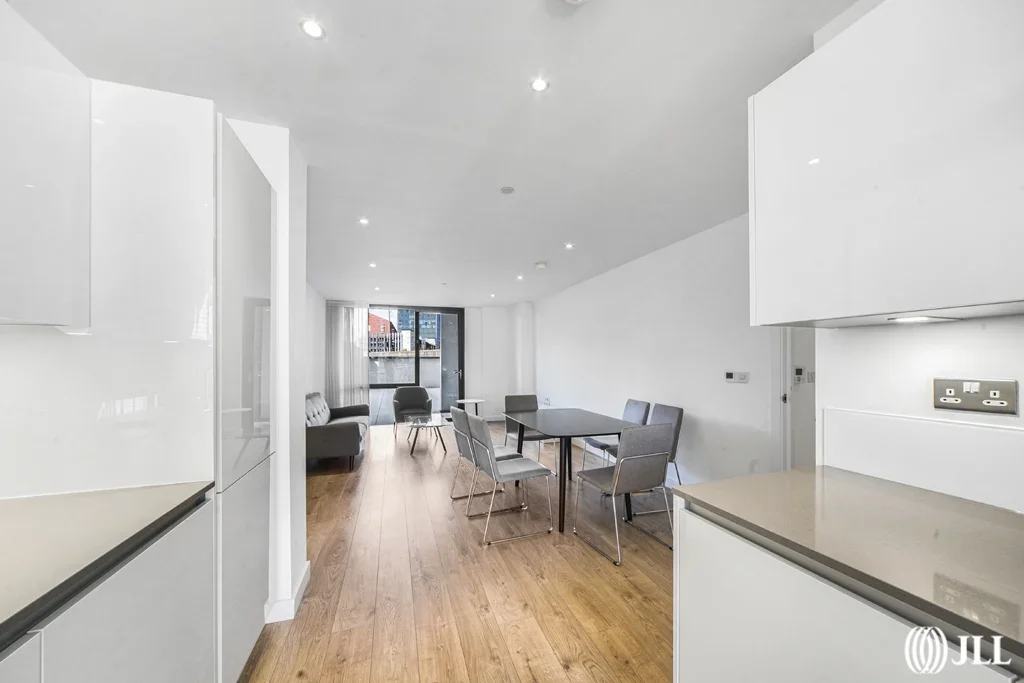 Flat Forrester Way in Greater London